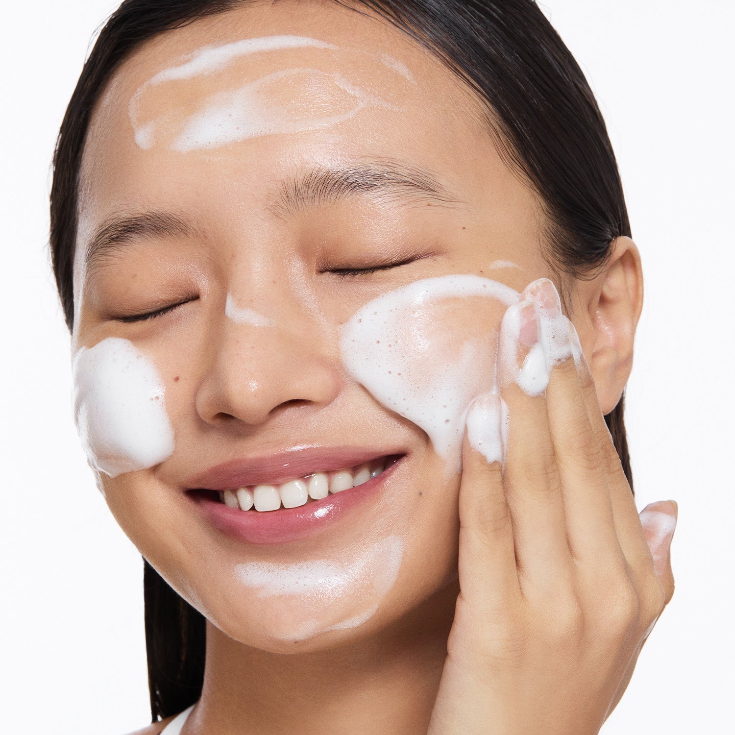 DIVE IN Cleansing Foam - Torriden